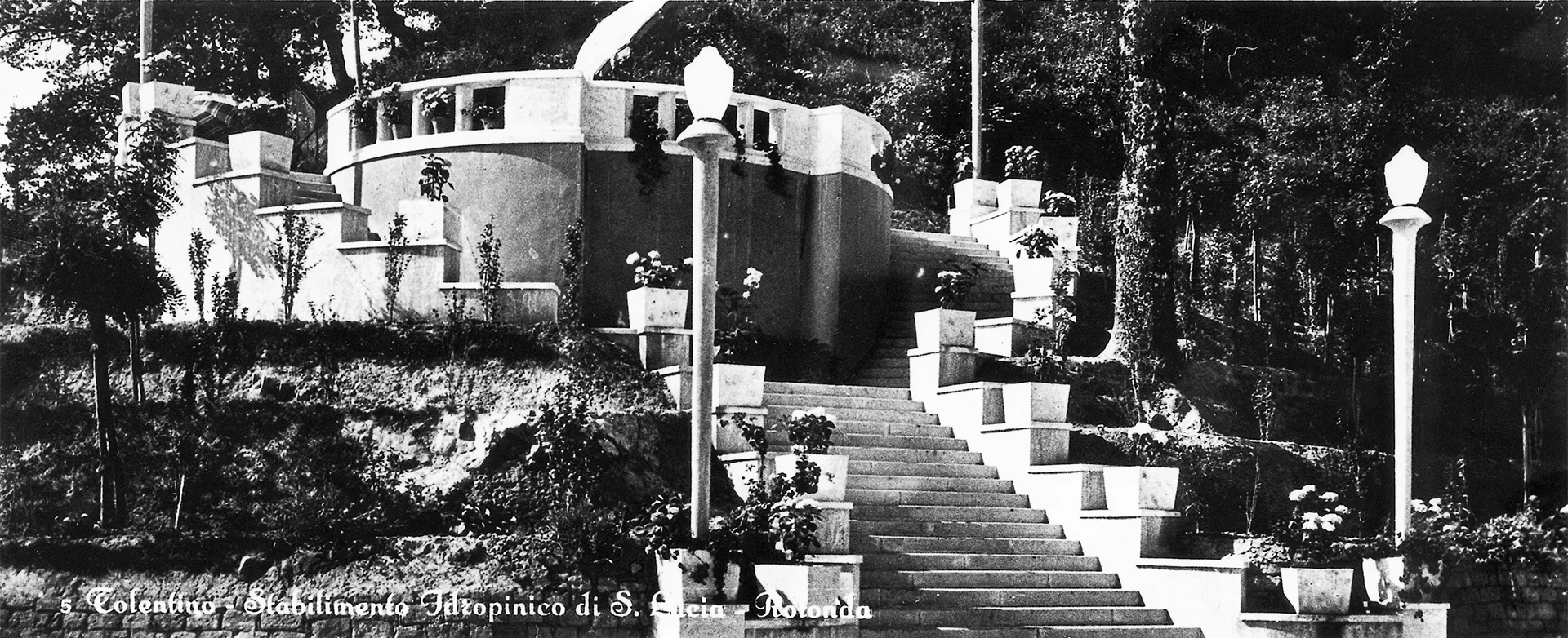 "la rotonda" delle terme santa lucia di tolentino, oggi non più esistente